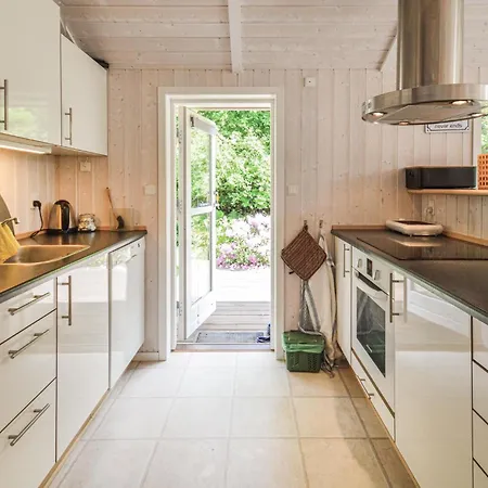 3 Bedroom Gorgeous In Askeby